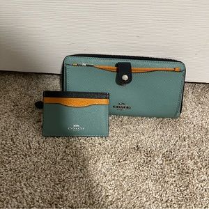 COACH zip top wallet leather and card holder set
